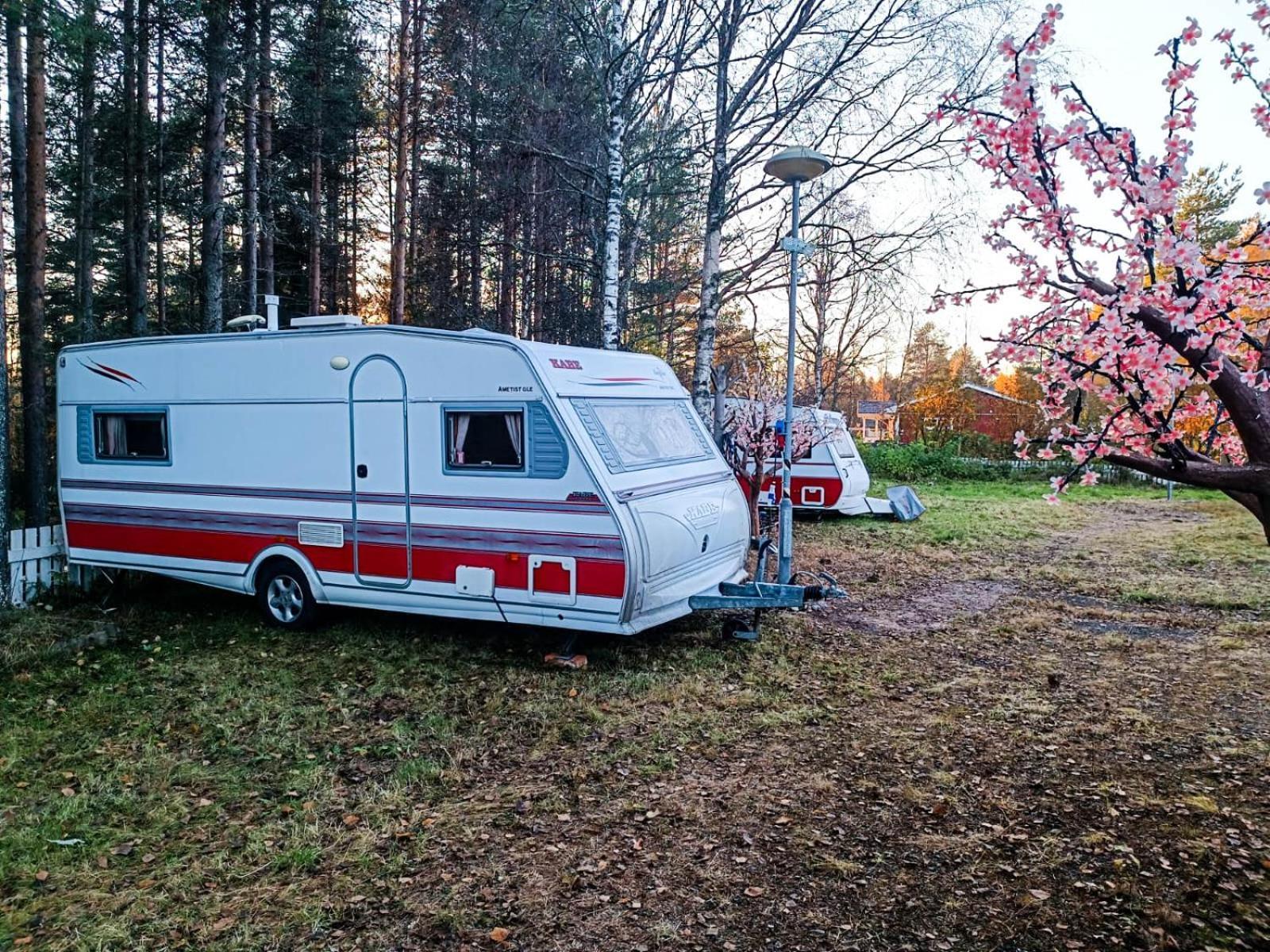 Santa'S Winter Caravan-Kabe Ametist Рованіемі Екстер'єр фото